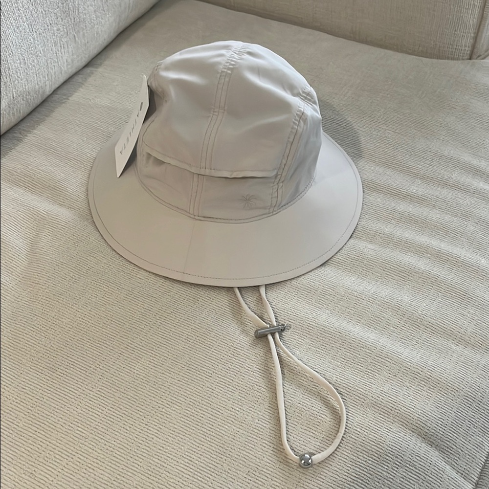 Athleta beige light gray Bucket Hat